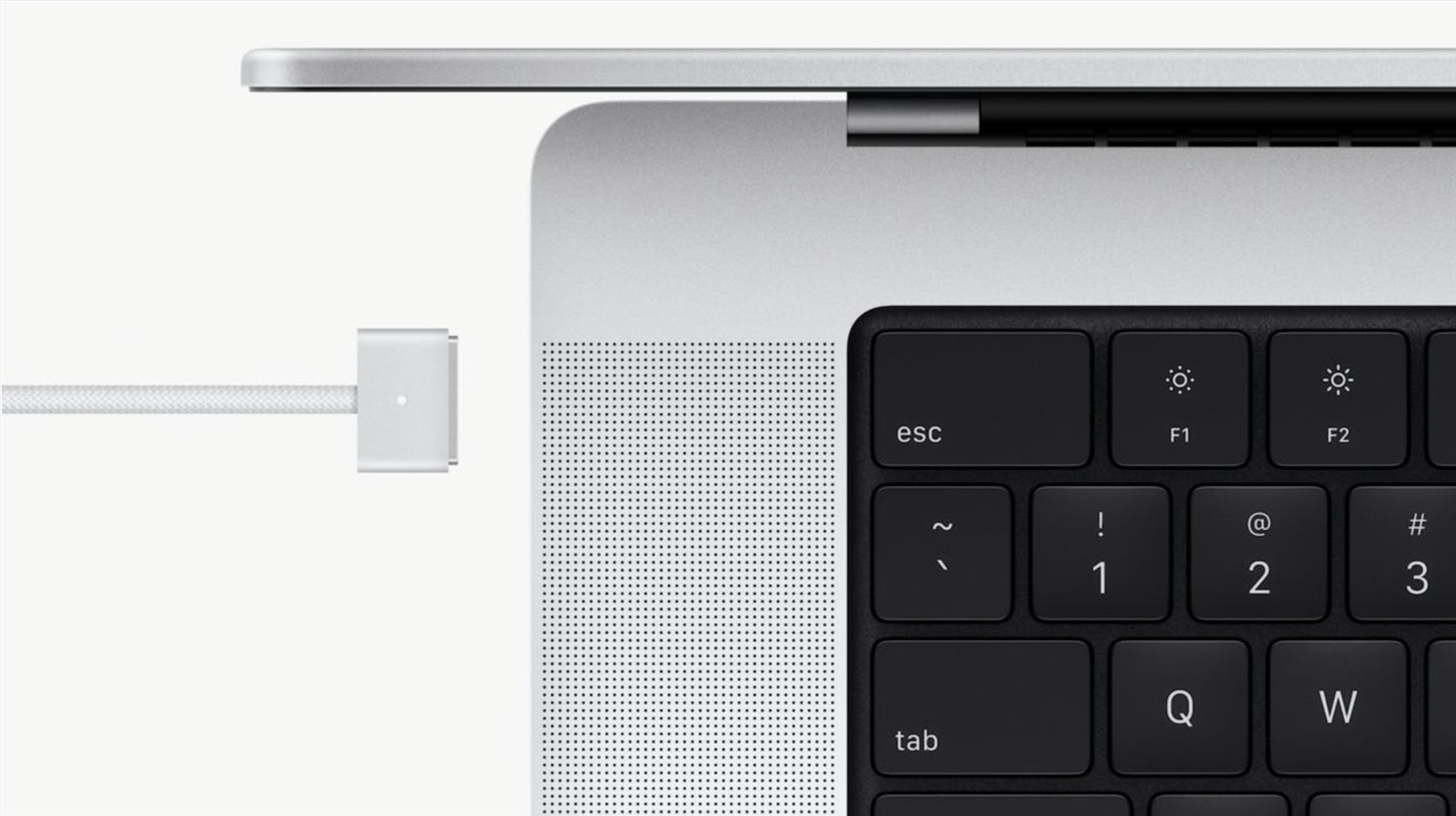 Cách tính chu kỳ sạc của MacBook không hề khó hiểu. Ảnh: Apple
