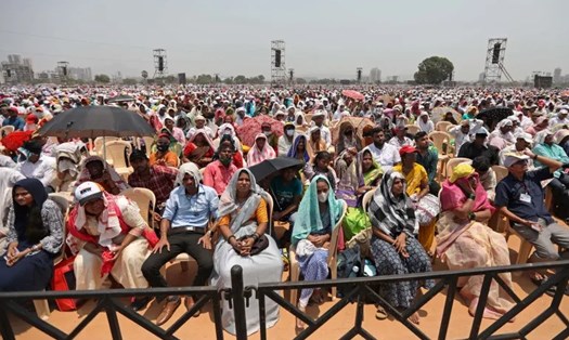 Hơn 1 triệu người đã tham dự lễ trao giải ở bang Maharashtra, Ấn Độ. Ảnh chụp màn hình