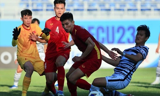 U23 Việt Nam sẽ tránh được nhiều đối thủ mạnh, trong đó có U23 Hàn Quốc tại vòng loại U23 châu Á 2024. Hai đội từng gặp nhau tại vòng bảng Giải U23 châu Á 2022. Ảnh: Trung Thu