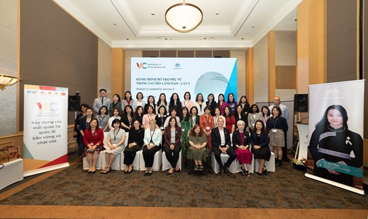 Lễ khai giảng khóa học "Hành trình Hỗ trợ phụ nữ trong vai trò lãnh đạo" lần 5. Ảnh: nguồn VAC
