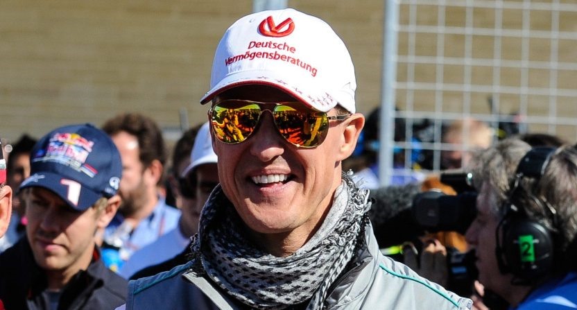Michael Schumacher trước một chặng đua năm 2012. Ảnh: AwfulAnnouncing