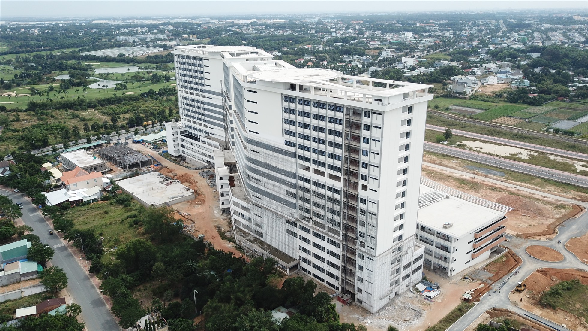 Dự án Bệnh viện Đa khoa 1.500 giường. Ảnh: Đình Trọng