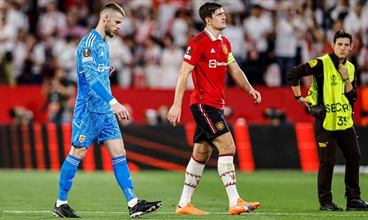 De Gea và Maguire thất vọng sau trận thua Sevilla.  Ảnh: Sky Sports