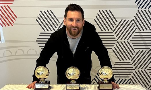Messi được vinh danh với hàng loạt giải thưởng. Ảnh: IFFHS
