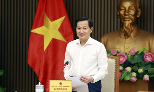 Phó Thủ tướng Lê Minh Khái phát biểu tại cuộc họp. Ảnh: VGP