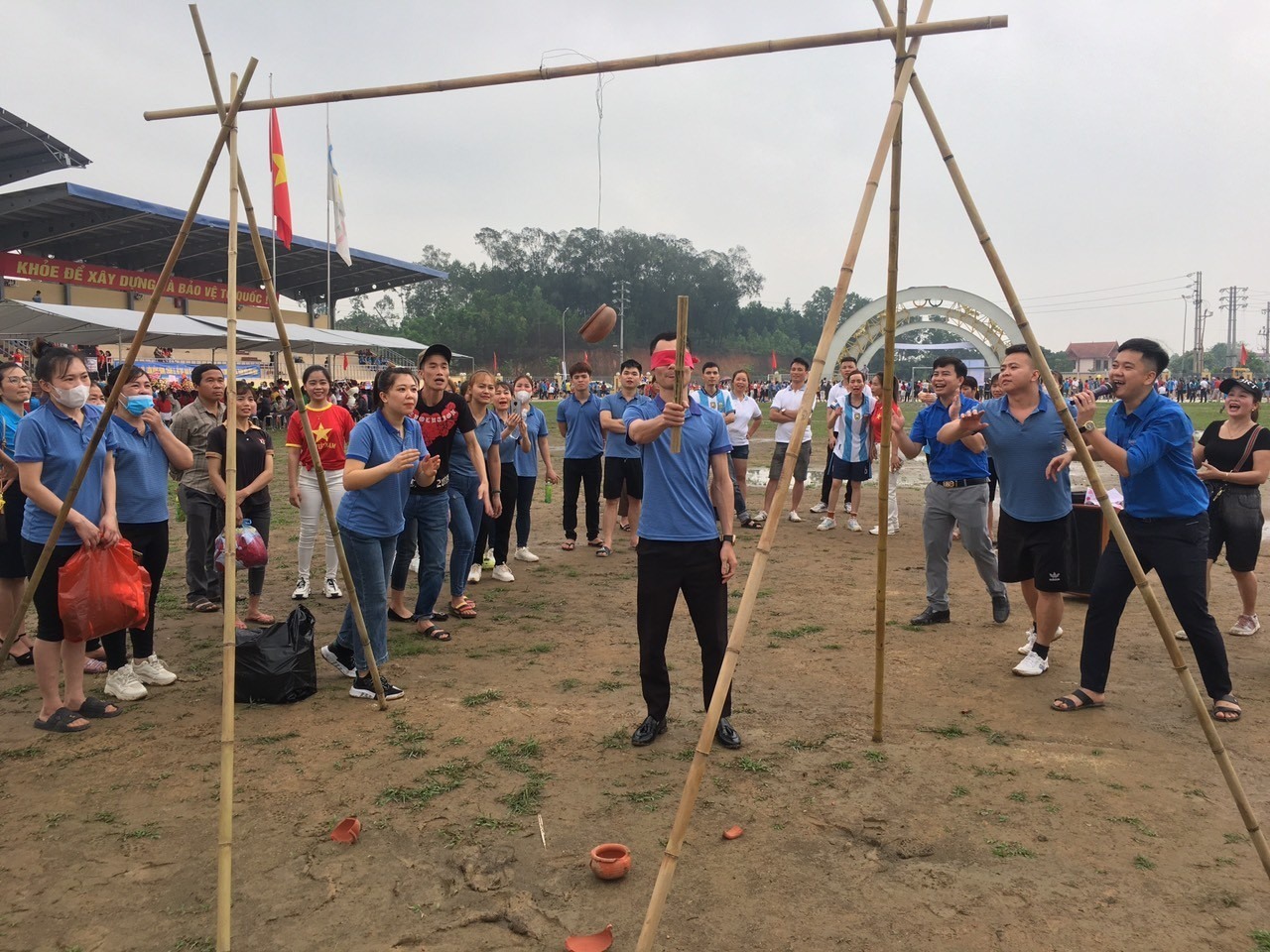 Nhiều hoạt động sôi nổi, hấp dẫn diễn ra tại ngày hội. Ảnh: LĐLĐ huyện Yên Thế