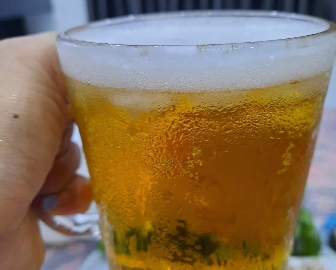 Cốc bia mát lạnh cho mùa hè nhưng chứa calo rỗng gây béo phì. Ảnh: Đoàn Thu Huyền
