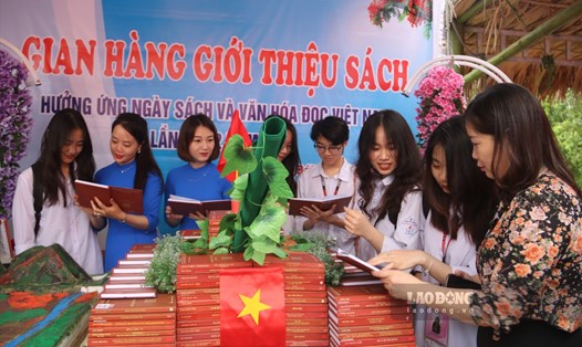 Yên Bái hưởng ứng Ngày sách và văn hóa đọc Việt Nam. Ảnh: Khánh Linh