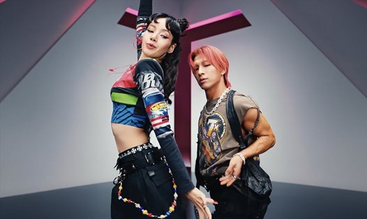 MV “Shoong!” của Taeyang và Lisa chính thức phát hành. Ảnh: The Black Label