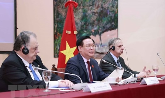 Chủ tịch Quốc hội Vương Đình Huệ có bài phát biểu quan trọng tại sự kiện kỷ niệm "50 năm quan hệ ngoại giao Việt Nam - Argentina: Hiện tại và tương lai". Ảnh: TTXVN