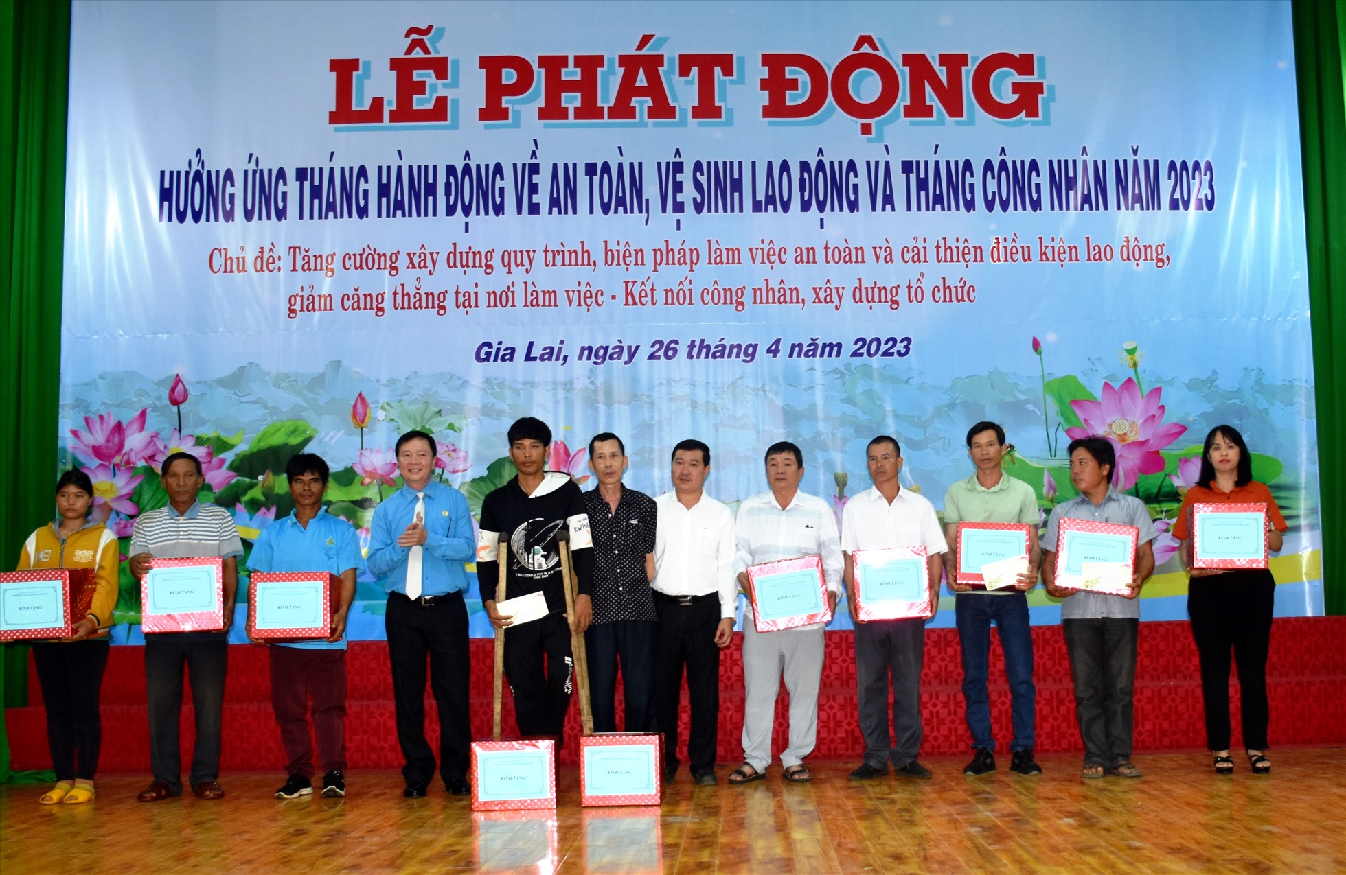 Phát động tháng An toàn vệ sinh, lao động. Ảnh Thanh Tuấn