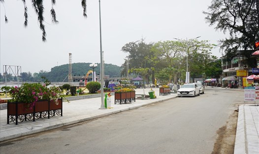 Hải Phòng cấm đường phục vụ thí điểm phố đi bộ tại khu du lịch Đồ Sơn. Ảnh: Mai Dung