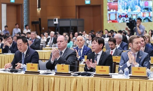 Hội nghị gặp mặt các nhà đầu tư nước ngoài tại Việt Nam. Ảnh: VGP