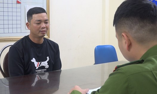 Chủ tàu Nguyễn Xuân Việt đến cơ quan Công an làm việc. Ảnh: Công an tỉnh Hải Dương