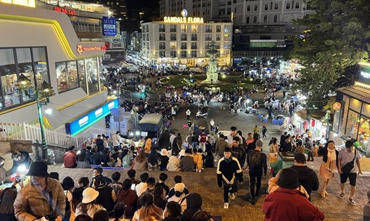 Chợ đêm ở TP Đà Lạt (Lâm Đồng). Ảnh: Thu Cúc