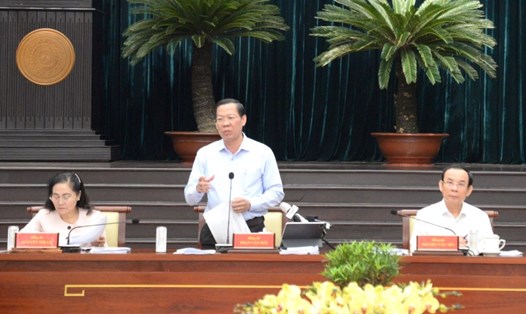 Chủ tịch UBND TP Hồ Chí Minh Phan Văn Mãi phát biểu tại hội nghị.  Ảnh: Minh Quân