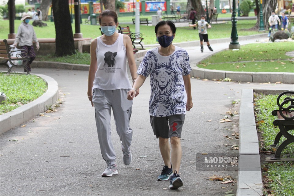 Sau tuổi 40, việc giảm cân, giữ dáng sẽ trở nên khó khăn hơn. Ảnh Thanh Vũ