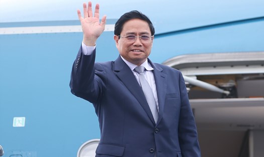 Thủ tướng Phạm Minh Chính rời Thủ đô Hà Nội lên đường dự Hội nghị Cấp cao Ủy hội sông Mekong quốc tế lần thứ 4 tại Thủ đô Vientiane, nước Cộng hòa Dân chủ Nhân dân Lào. Ảnh: Dương Giang/TTXVN