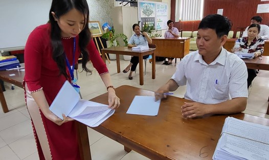 Các ứng viên tham gia thi tuyển vị trí phó hiệu trưởng trường THPT của TPHCM. Ảnh: Huyên Nguyễn