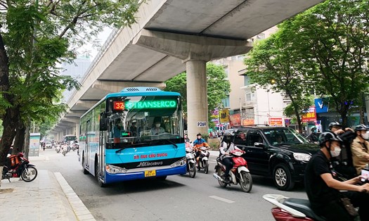 Gần 100% lượt xe buýt của Hà Nội được chấm điểm 5 sao. Ảnh: Thu Hiền