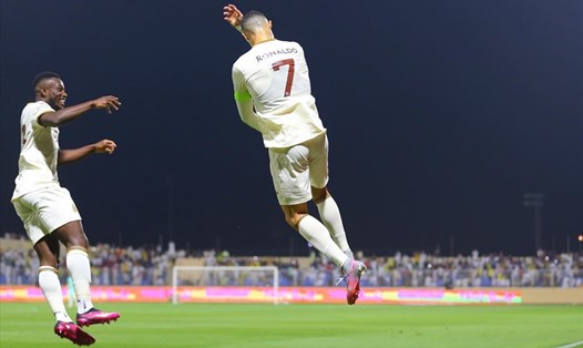 Hình ảnh ăn mừng quen thuộc của Ronaldo.  Ảnh: CLB Al Nassr
