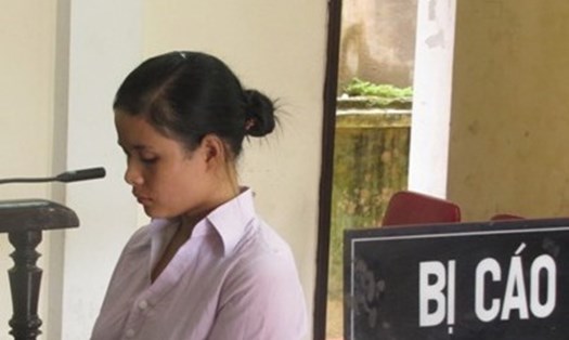 Nữ quái Nguyễn Thị Diệu Hương từng dính án tù liên quan đến hành vi lừa đảo. Ảnh chụp lại màn hình