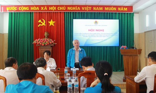 LĐLĐ tỉnh Lâm Đồng tổ chức hội nghị tham vấn ý kiến một số phòng, ban, đoàn thể cấp huyện. Ảnh: Đức Thiệm