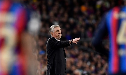Ancelotti trong trận thắng hoành tráng của Real Madrid trước Barcelona. Ảnh: AFP