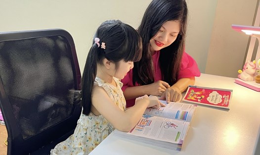 Đọc sách trở thành một nét văn hóa đẹp giúp trẻ hoàn thiện tư duy, trí tuệ. Ảnh: Trang Nhung