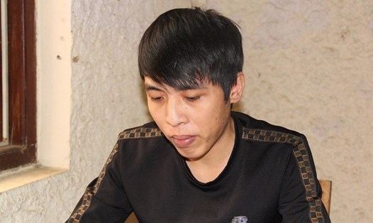 Đối tượng Phạm Doãn Hùng (sinh năm 1995), trú tại xã Đà Sơn, huyện Đô Lương bị bắt để điều tra về tội “Lừa đảo chiếm đoạt tài sản”. Ảnh: Công an cung cấp