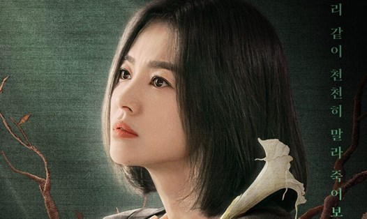 Song Hye Kyo trên poster phim "The Glory". Ảnh: Nhà sản xuất cung cấp