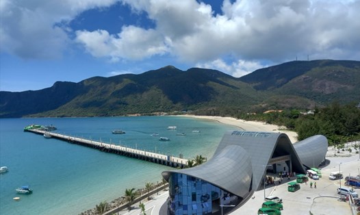 Bến cảng tàu khách mới vận hành nằm ngay trung tâm huyện Côn Đảo. Ảnh: Mạnh Cường