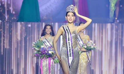 Dịu Thảo đăng quang Miss International Queen Vietnam 2023. Ảnh: Ban tổ chức.