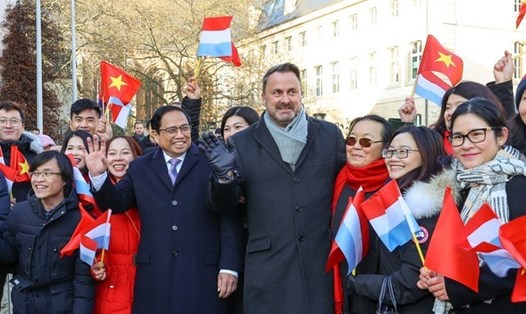 Thủ tướng Xavier Bettel đón Thủ tướng Phạm Minh Chính thăm Đại Công quốc Luxembourg, ngày 9.12.2022. Ảnh: VGP