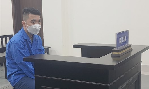 Bị cáo Nguyễn Xuân Huy tại phiên toà xét xử về hành vi "Lừa đảo chiếm đoạt tài sản" hôm 27.4. Ảnh: Việt Dũng