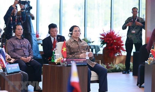Thủ tướng Phạm Minh Chính tham dự Phiên họp hẹp Hội nghị cấp cao ASEAN 42. Ảnh: TTXVN