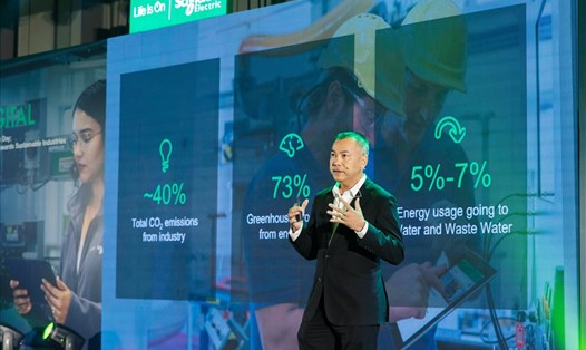 Ông Đồng Mai Lâm, Tổng Giám đốc Schneider Electric Việt Nam và Campuchia chia sẻ về chương trình Tác động về sự bền vững Schneider Electric quý 1.2023. Ảnh: Doanh nghiệp cung cấp