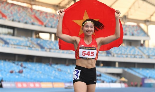 Nguyễn Linh Na bảo vệ thành công tấm huy chương vàng SEA Games tại nội dung 7 môn phối hợp nữ. Ảnh: Duy Nam