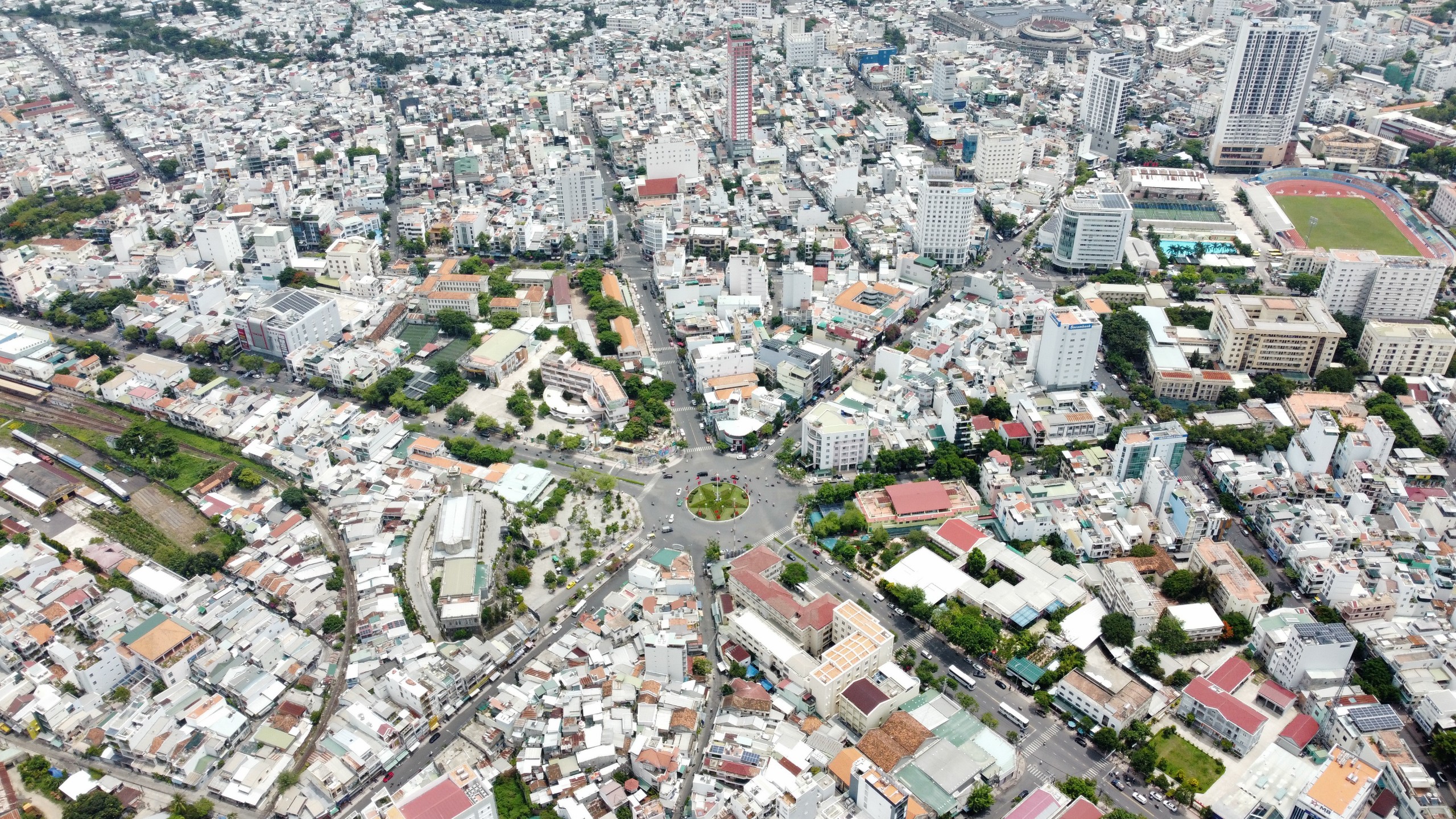 Thi tuyển phương án kiến trúc Trung tâm hành chính TP Nha Trang. Ảnh: Hữu Long