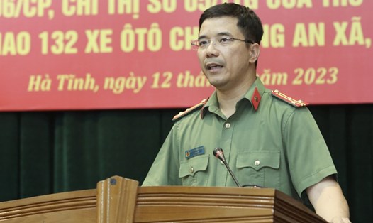 Thượng tá Nguyễn Hồng Phong - Giám đốc Công an tỉnh Hà Tĩnh phát biểu tại buổi lễ. Ảnh Công an cung cấp.