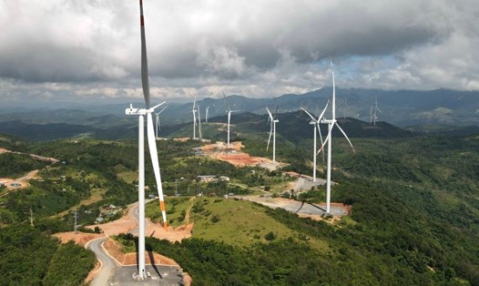 Quảng Trị có nhiều dự án điện gió giúp phát triển công nghiệp năng lượng xanh. Ảnh: H.Nguyên