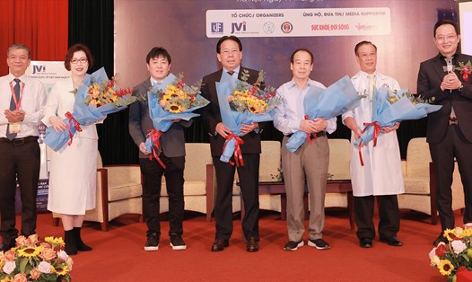 Các chuyên gia y tế của Việt Nam và Nhật Bản tham gia hội thảo về chủ đề y học tái sinh- tế bào gốc. Ảnh: Hương Giang