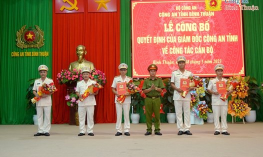 5 tân lãnh đạo cấp phòng Công an tỉnh Bình Thuận được bổ nhiệm. Ảnh: Công an tỉnh Bình Thuận
