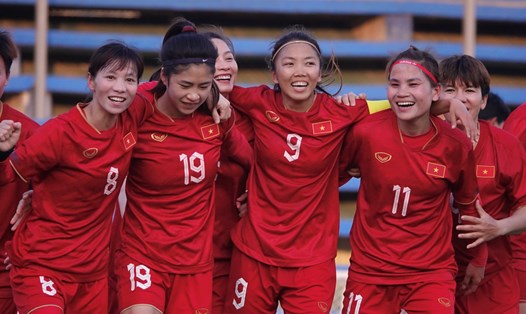Tuyển nữ Việt Nam quyết tâm giành chiến thắng trước Myanmar ở trận chung kết SEA Games 32. Ảnh: Nguyễn Đăng