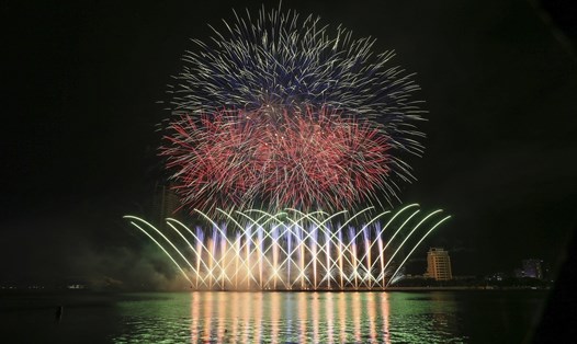 Sông Hàn sẽ tiếp tục rực rỡ trong lễ hội pháo hoa DIFF. Ảnh: Ban tổ chức