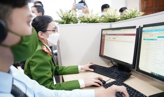 Cơ quan chức năng quản lý người gốc Việt Nam qua các thông tin thu thập trong quá trình cấp giấy chứng nhận căn cước. Ảnh: Việt Dũng