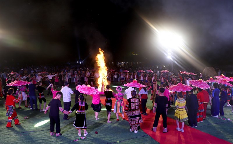 Khai mạc Lễ hội chợ Phong lưu Khâu Vai năm 2023. Ảnh: Kim Tiến