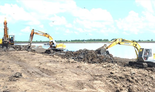 Dự án dẫn nước ngọt về hồ chứa tại U Minh Hạ, tỉnh Cà Mau đã hoàn thành 70% khối lượng công việc, tháng 4.2024 sẽ hoàn thành. Ảnh: Nhật Hồ