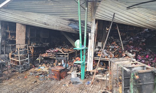 Hiện trường vụ cháy ở chợ Dương Đông, TP Phú Quốc. Ảnh: Nguyên Anh