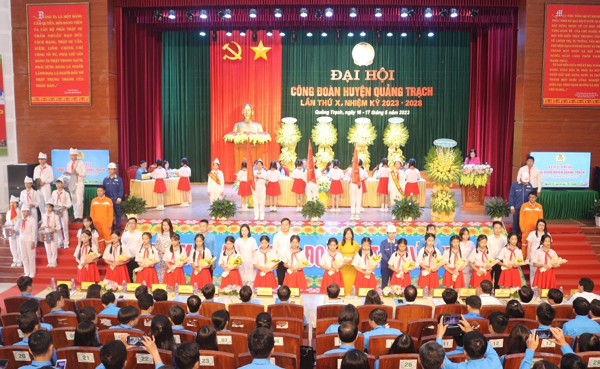 Đại hội Công đoàn huyện Quảng Trạch lần thứ X, nhiệm kỳ 2023-2028. Ảnh: Hồng Thiệu